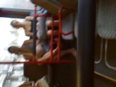ഒരു കൊള്ളക്കാരനെ ഭോഗിക്കുന്ന സുന്ദരി വേശ്യ