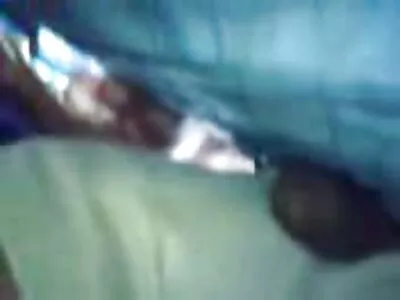 ബ്ളോണ്ട് അവളുടെ വലിയ തട്ടുന്നവരെ വെളിപ്പെടുത്തുന്നു
