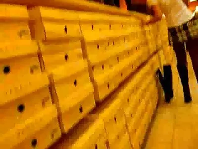 സന്തോഷത്തോടെ എന്റെ കുണ്ണയെ അടിക്കുന്നു